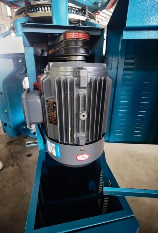 Single knitting machine factory